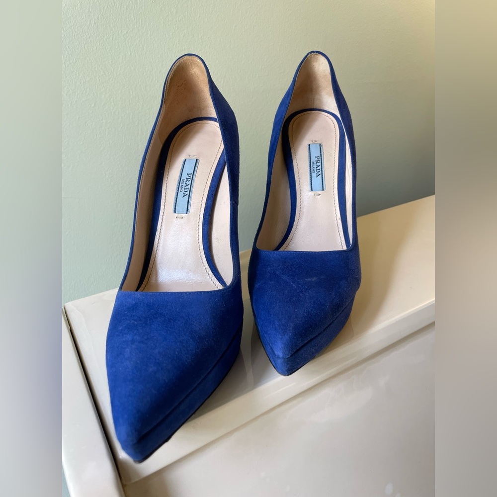 Prada royal blue suede platform pumps, size 37.5 US 6.5